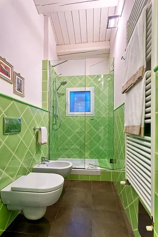 Bed and Breakfast Palazzo Trevi Charming House Bologna Bed & Breakfast