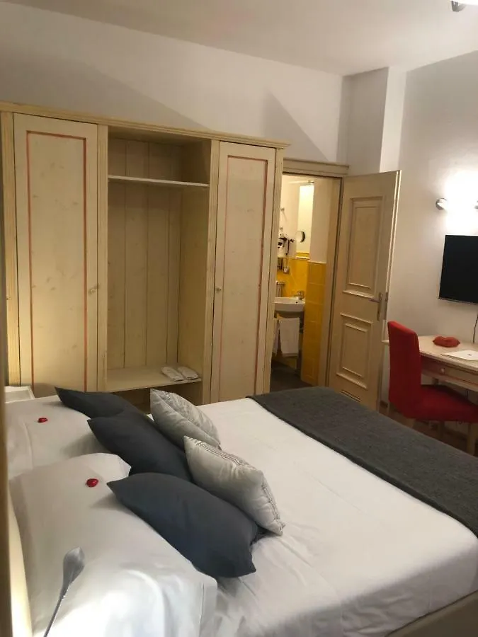 Bed and Breakfast Palazzo Trevi Charming House Bologna 3*,  Italia