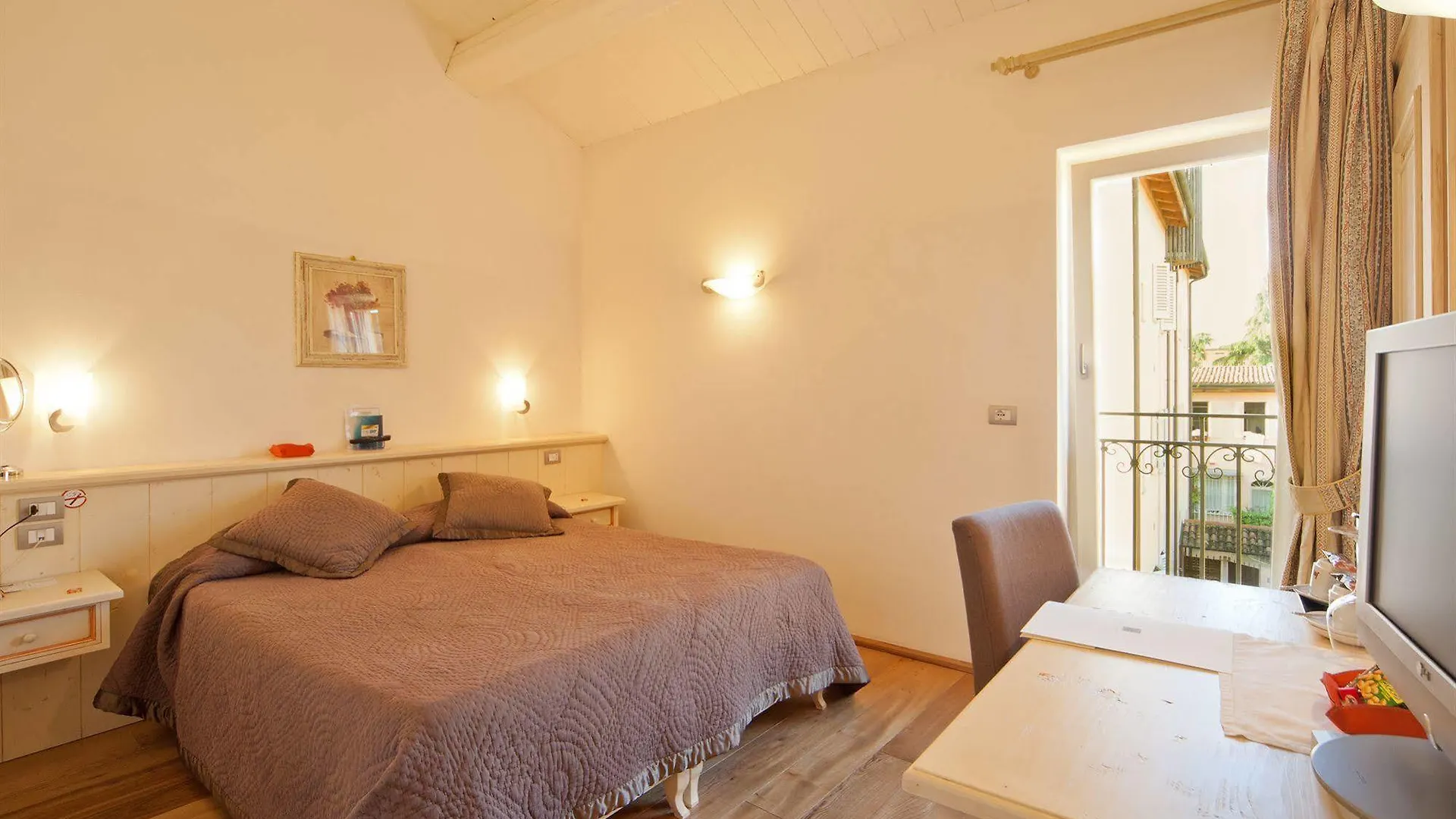 Palazzo Trevi Charming House Bed & Breakfast Bologna